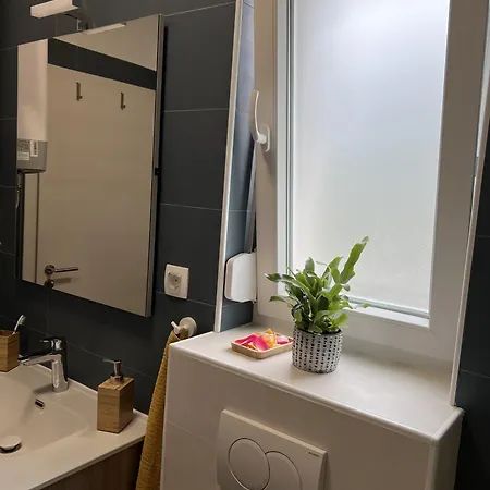 Ispo Volta Villa