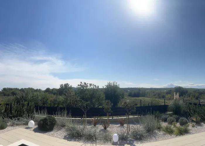 Ispo Volta Villa Posedarje